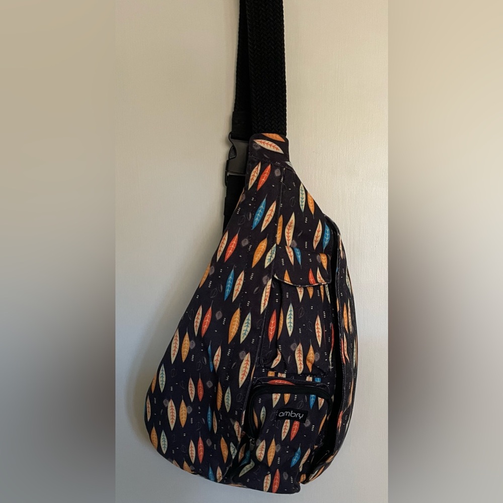 Ambry Sling Bag / Crossbody - Leaf design
